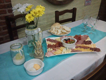 SALON MULTIEVENTOS PEQUEÑOS INFINITOS SALON MULTIEVENTOS PEQUEÑOS INFINITOS